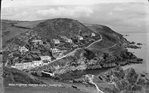Polperro: Scenic View of Warren Cliffs