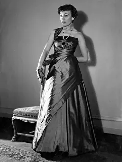 Fifties Style: SCHIAPARELLI GOWN 1950S