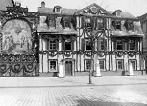 Garlands: Schiller House in Weimar, 1905