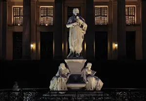 Gendarmenmarkt: Schiller Monument, Berlin, Germany