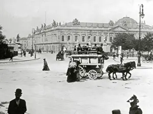 Schlossplatz: Schlossplatz with the armoury