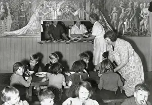 SCHOOL DINNERS 1944