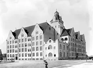 Schwabing: School at the Elisabethplatz in Schwabing