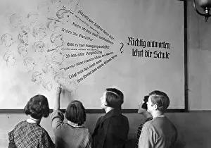 Correct: School for saleswomen in Berlin