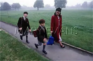 Satchels: SCHOOL UNIFORMS 1940S