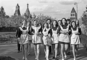 Schoolchildren: Schoolchildren in Kremlin, 1976