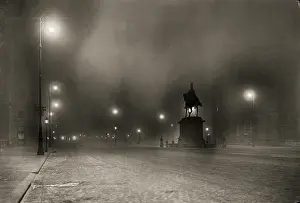 Schwarzenbergplatz: Schwarzenbergplatz at night. In the
