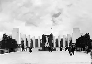 Topic: Science building at the World Exhibition in Chicago, 1933
