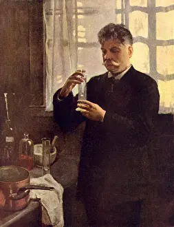 Woolf: Scientist in Lab