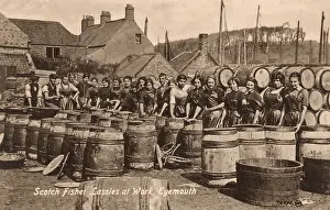 Berwickshire: Scotch Fishwives at work - Eyemouth