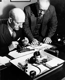 Fingerprints: Scotland Yard