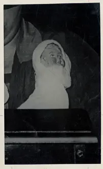 Scottish medium Helen Duncan during seances