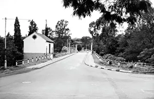 Scotts: Scotts Bridge