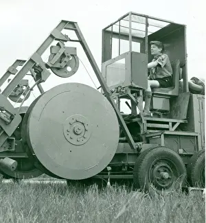 Gliders: Scout operating winch for gliders