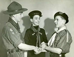 Officially: Scouts shaking hands
