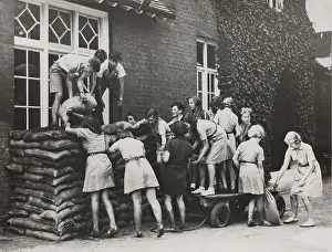Guides: Scouts during Wartime