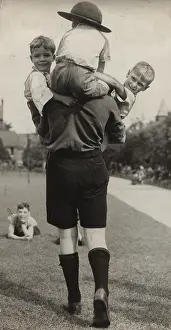 Entertaining: Scouts during Wartime