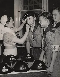 Splendid: Scouts during Wartime