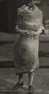 Clutching: Scouts during Wartime