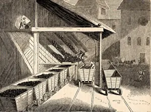 Wagons: Screening and sorting coal into different grades