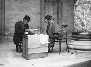 Writes: A scribe in Istanbul, 1925