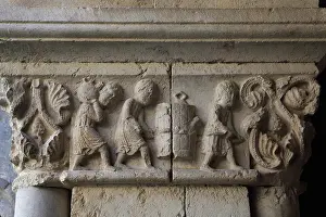 Girones: Sculpted capital of grape harvest, Romanesque