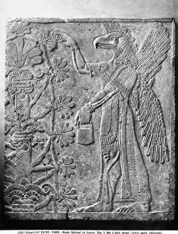 Nimrud: Sculpted tombstone with the figure