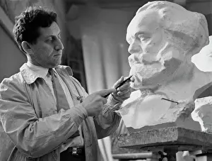Kerbel: Sculptor L. Kerbel