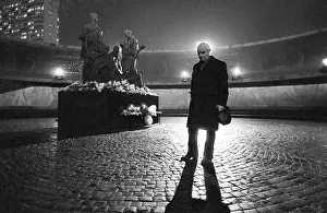 Defenders: Sculptor Mikhail Anikushin, 1983