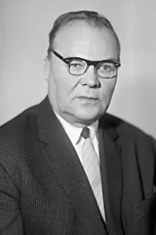Tomsky: Sculptor N.Tomsky