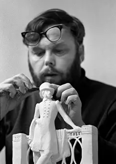 Komov: Sculptor Oleg Komov, 1973