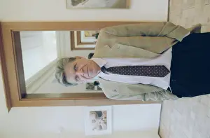 Reviving: Sculptor Yuri Orekhov, 1997