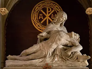 Cluniac: Sculpture, Basilique du Sacre-Coeur, Paray-le-Monial