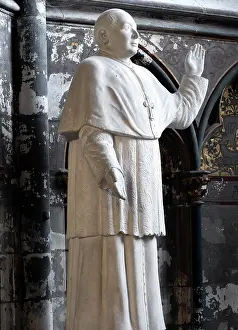 Chapelle: Sculpture, Cathedrale Saint-Etienne, Chalons-en-Champagne, France