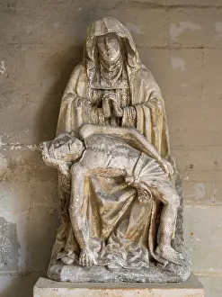 Bourre: Sculpture, Chateau du Plessis-Bourre, Ecuille