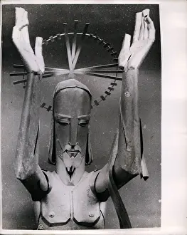 Fleischmann: Sculpture of Christ by Arthur Fleischmann, Brussels