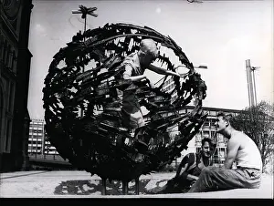 Dernier: Sculpture by Friederich Werthmann in Dusseldorf
