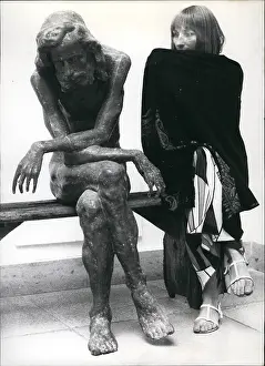 1001: Sculpture by Friedrich Schelle, exhibition in Munich