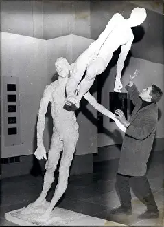 Organises: Sculpture by Walter Bidling in Munich exhibition