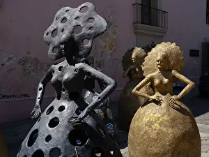 Plaza: Sculptures, Oaxaca, Mexico