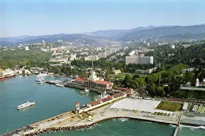 Sochi: Sea port in Sochi, 1990