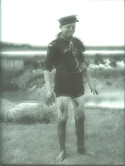 Grin: Sea Scout with muddy legs