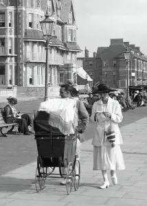 Childcare: Seaford, Family 1921