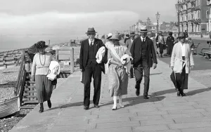 Seaford: Seaford, People on the Esplanade 1921