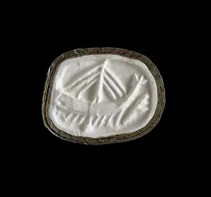 Malia: A seal impression of a boat
