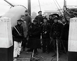 Ijmuiden: Seamen aboard the V 69, 1917