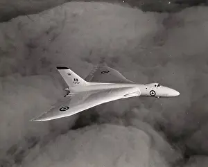 Vx777: The second prototype Avro Vulcan VX777 in flight