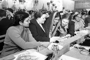 Supporters: Second world congress of peace supporters, 1950