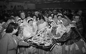 Kerchief: The second World Peace Congress