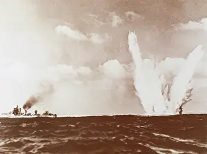 Xxth: Second World War. Underwater mine explosion